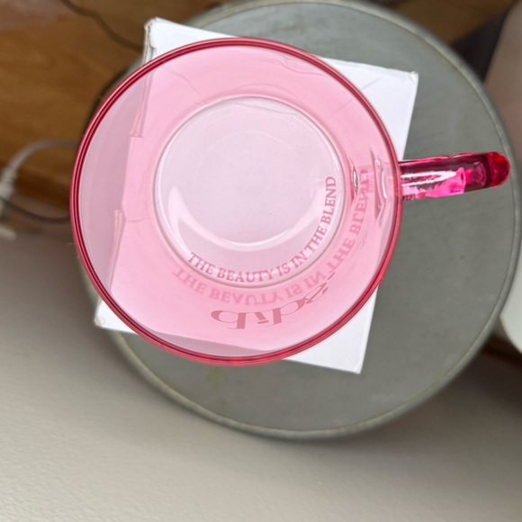 Exclusive Dibs Makeup Brand Pink Mug - Picture 4 of 6